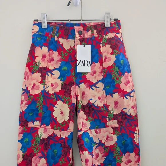 NWT Zara Bold Floral Cropped Cargo Ankle Pants Size S High Waist Pink Red Blue - Picture 7 of 16